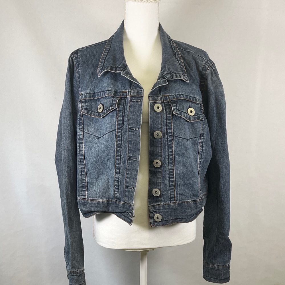 Forever 21 Denim Trucker Jacket Women's 3X Classic Jean Jacket Vintage-Inspired